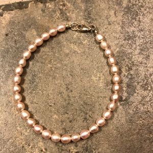 Pink freshwater pearl bracelet